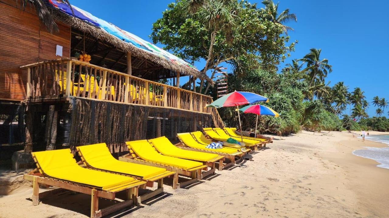 White Lion Paradise Dikwella Batigama Exterior photo